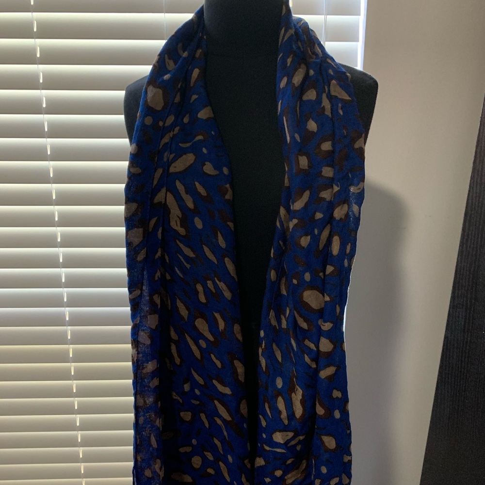 Blue Leopard Scarf